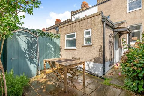 66 Tewson Road, London, SE18 1AY