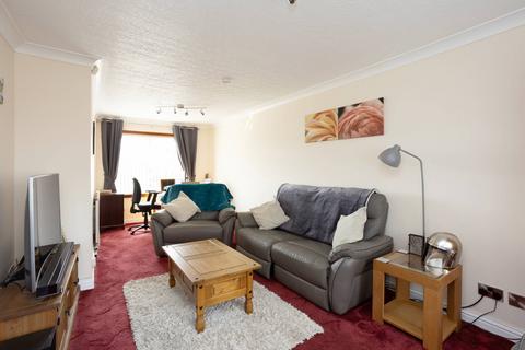 2 bedroom terraced house for sale, 275 Overton Mains, Kirkcaldy, KY1 3JS