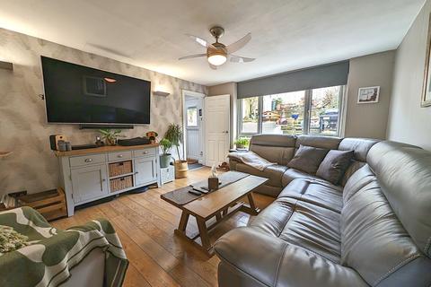 14 Fraser Drive, Sheffield, S8 0JG