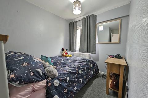 14 Fraser Drive, Sheffield, S8 0JG