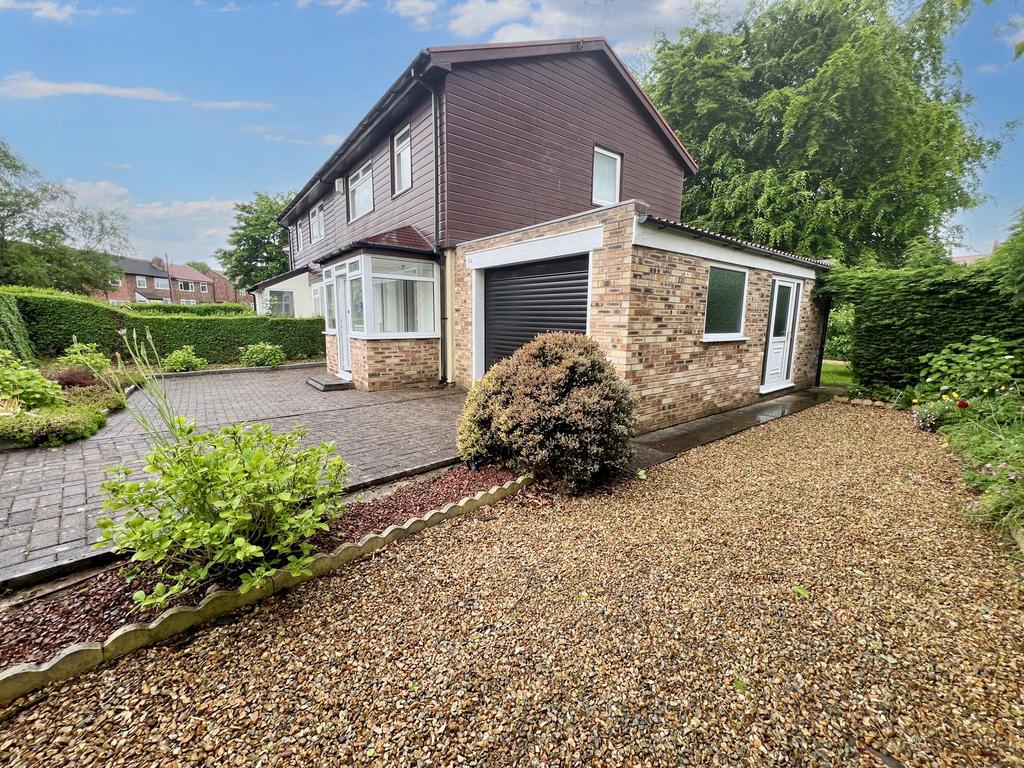 Sandringham Avenue, Benton, Newcastle... 3 bed semidetached house for