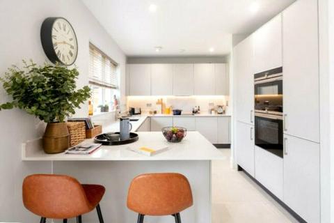 5 bedroom detached house for sale, Bramley Road, Enfield, N14