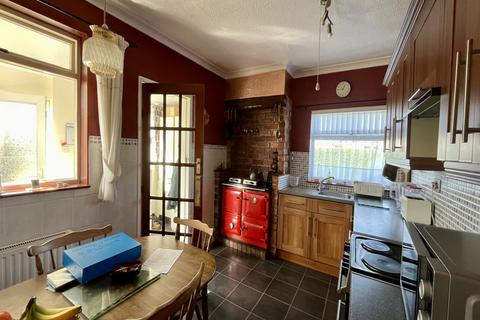 2 bedroom detached bungalow for sale, Ivanhoe, Holmpton Road, Withernsea, Yorkshire
