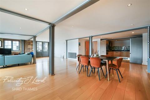 2 bedroom flat to rent, Tempus Wharf