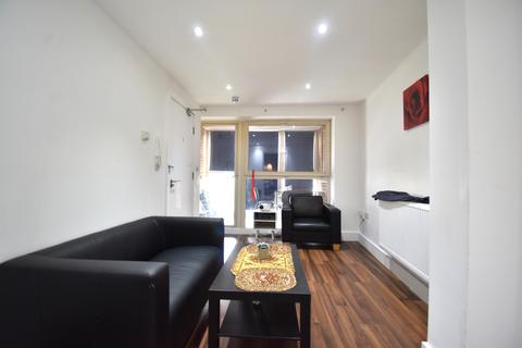 2 bedroom flat to rent, 3 Station Road, London, NW4