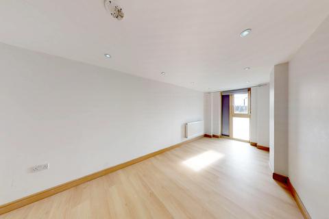 2 bedroom flat to rent, 3 Station Road, London, NW4