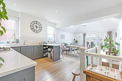 3 bedroom flat for sale, West Hill, Putney