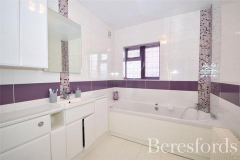 80 Forest Road, Romford, RM7 8DT