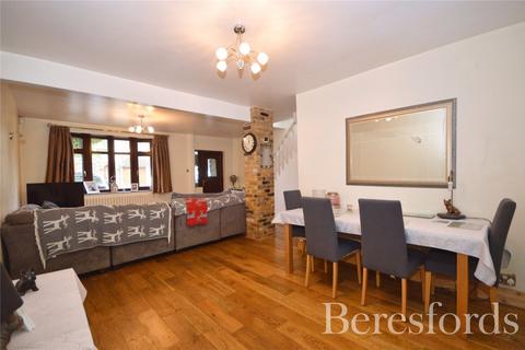 80 Forest Road, Romford, RM7 8DT