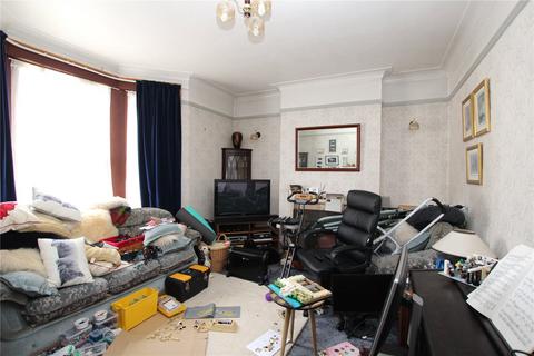 4 bedroom end of terrace house for sale, Kinveachy Gardens, London, SE7
