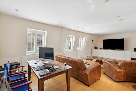 2 bedroom flat for sale, Watchfield Court, Sutton Court Road, London, W4