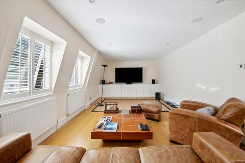 2 bedroom flat for sale, Watchfield Court, Sutton Court Road, London, W4