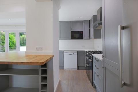5 bedroom semi-detached house to rent, Hallcroft Neuk, Edinburgh EH28