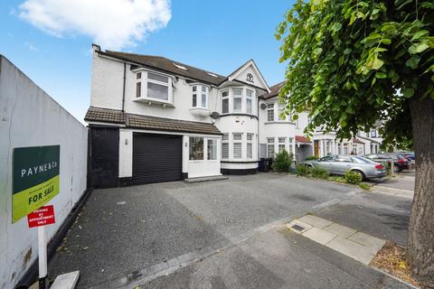 7 bedroom end of terrace house for sale, Collinwood Gardens, CLAYHALL, IG5