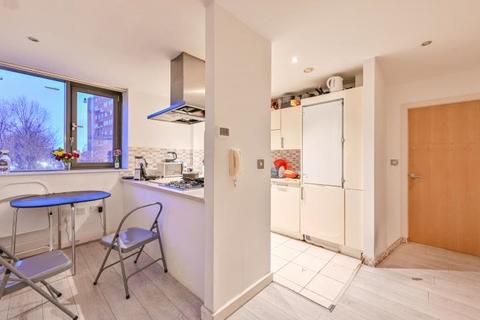 3 bedroom flat for sale, Flat 11, 187 East India Dock Road, London, E14 0EF