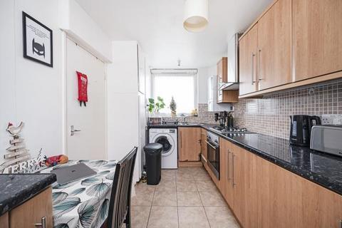 2 bedroom flat for sale, 329 Hanbury Street, London, E1 5JY