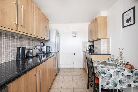 2 bedroom flat for sale, 329 Hanbury Street, London, E1 5JY