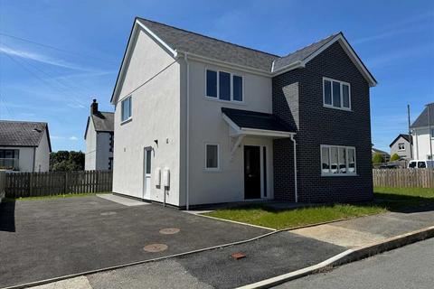 4 bedroom detached house for sale, Llys Eilian, Llanfairpwll