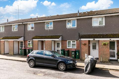 2 bedroom maisonette for sale, Saltdean Close, Crawley RH10