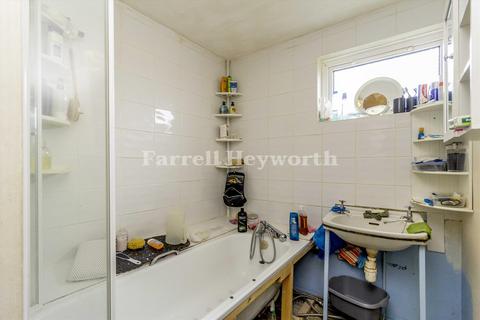 12 Angle Meadow Lane, Barrow-in-furness, LA14 4TB