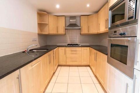 3 bedroom apartment for sale, Flat 68A Princess Park Manor, Royal Drive, London, N11 3FN