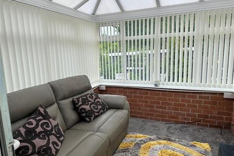 2 bedroom bungalow for sale, Dalmahoy Close, Manchester