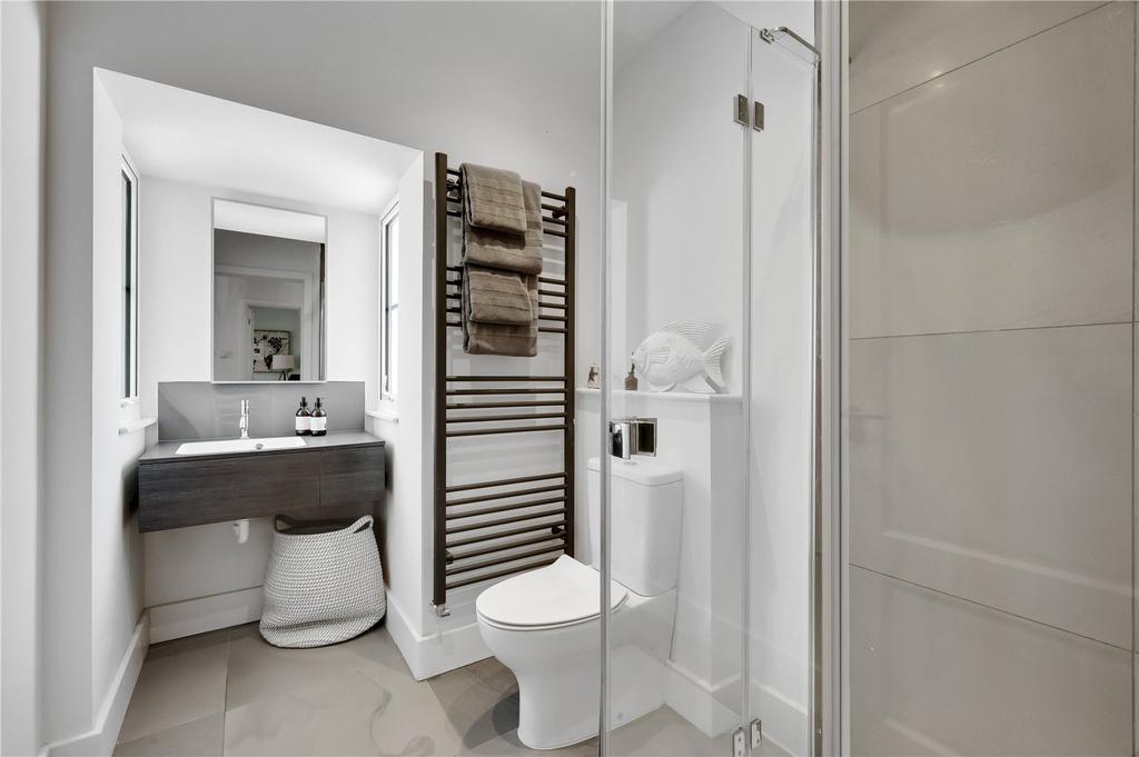 Family Shower Room
