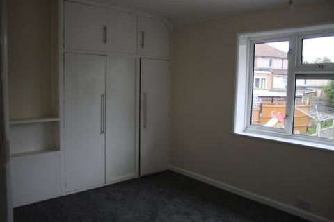 3 bedroom terraced house to rent, Ravensworth Road, London, SE9 4LW