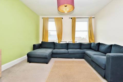 2 bedroom maisonette to rent, Astbury Road Peckham SE15