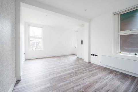 1 bedroom flat to rent, .Coldharbour Lane, Brixton, London, SE5