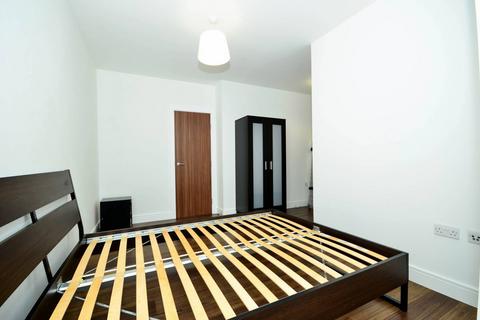 1 bedroom flat to rent, Dickens Yard, Ealing, London, W5