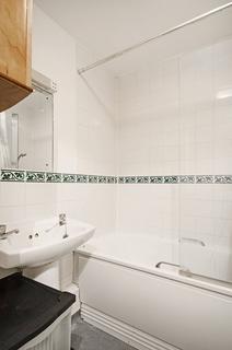 2 bedroom end of terrace house to rent, Rusbridge Close, Hackney Downs, London, E8