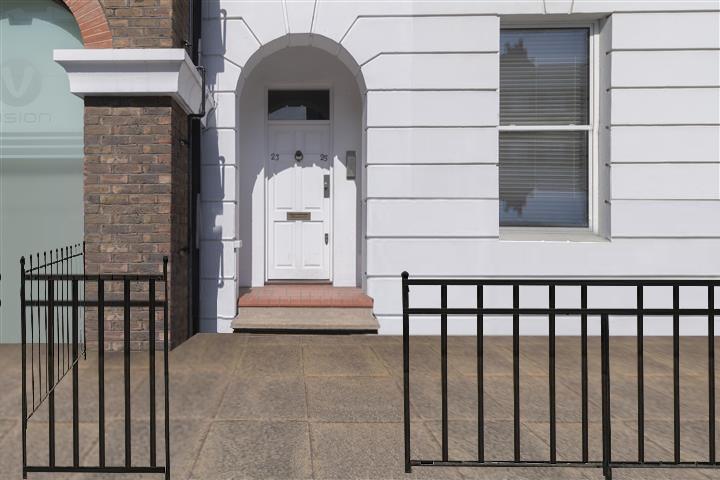 Front-Close