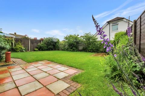 3 bedroom semi-detached house for sale, Brissenden Close, New Romney TN28