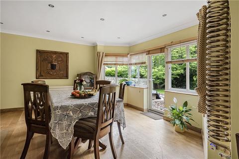 5 Egley Road, Woking, GU22 0AU