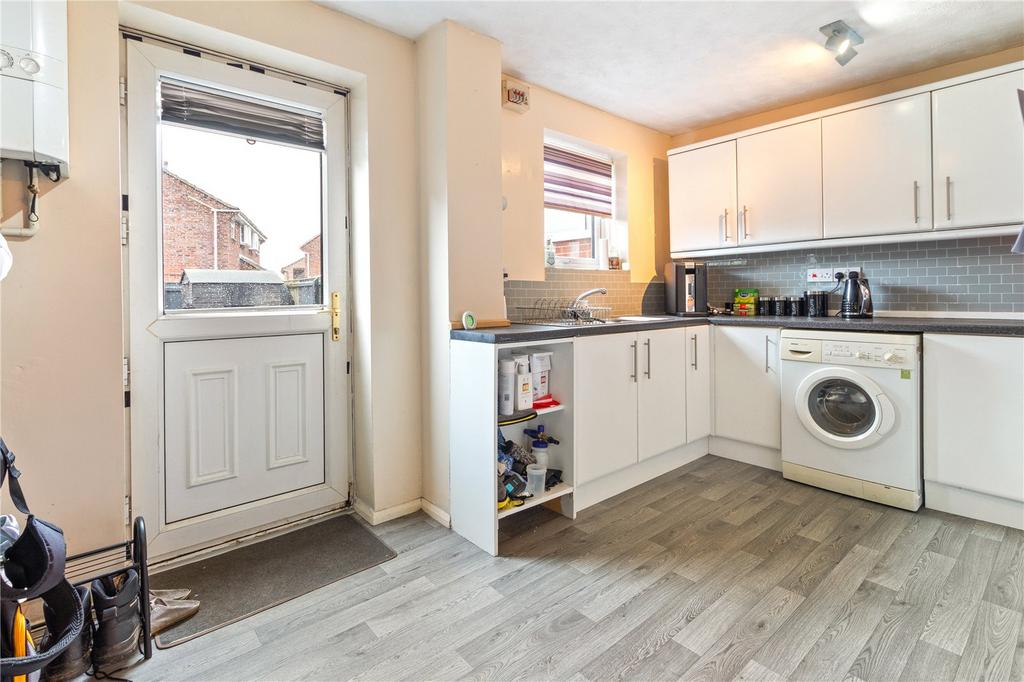 Kitchen (2)
