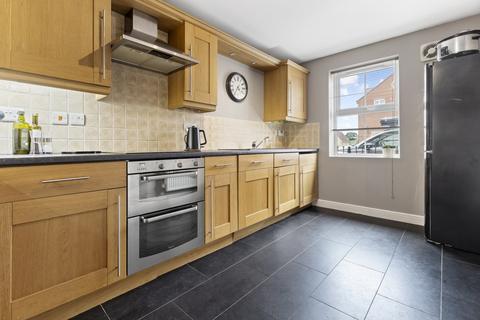 5 bedroom townhouse for sale, Hawthorn Square, Wakefield