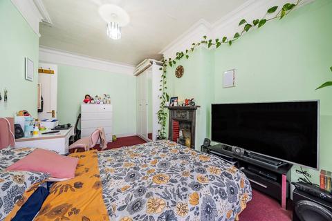 5 bedroom terraced house for sale, Caithness Road, Mitcham, CR4
