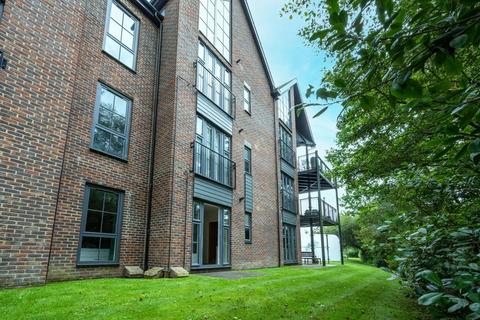 2 bedroom flat for sale, Gresham Park Road, Old Woking, GU22