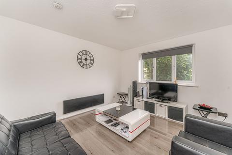 1 bedroom flat for sale, Toby Court, London