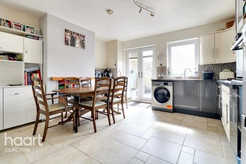 6 Croft Road, Clacton-on-sea, CO15 3EE