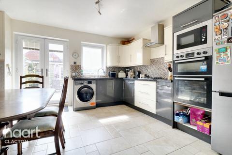 6 Croft Road, Clacton-on-sea, CO15 3EE