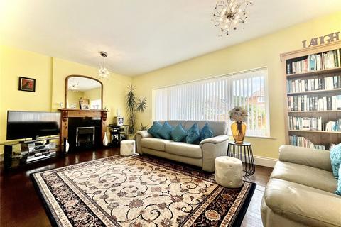 2 bedroom detached house for sale, Falcon Drive, Christchurch BH23