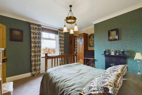 6 Elm Grove, Robin Hoods Bay, Whitby, YO22 4RB