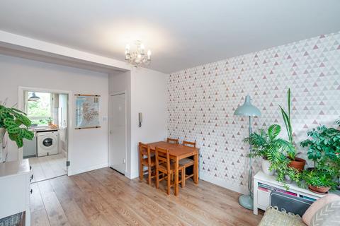 2 bedroom flat for sale, 5/5 Loganlea Terrace, Craigentinny, Edinburgh, EH7 6NU