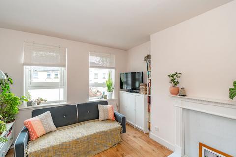 5/5 Loganlea Terrace, Edinburgh, EH7 6NU