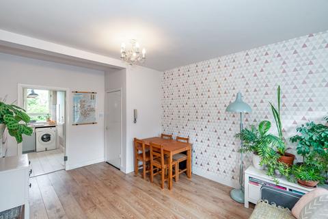 5/5 Loganlea Terrace, Edinburgh, EH7 6NU
