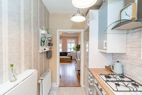 5/5 Loganlea Terrace, Edinburgh, EH7 6NU