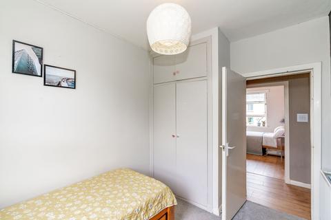 5/5 Loganlea Terrace, Edinburgh, EH7 6NU