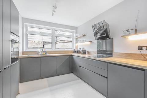 2 bedroom flat for sale, Shepherds Hill, Highgate